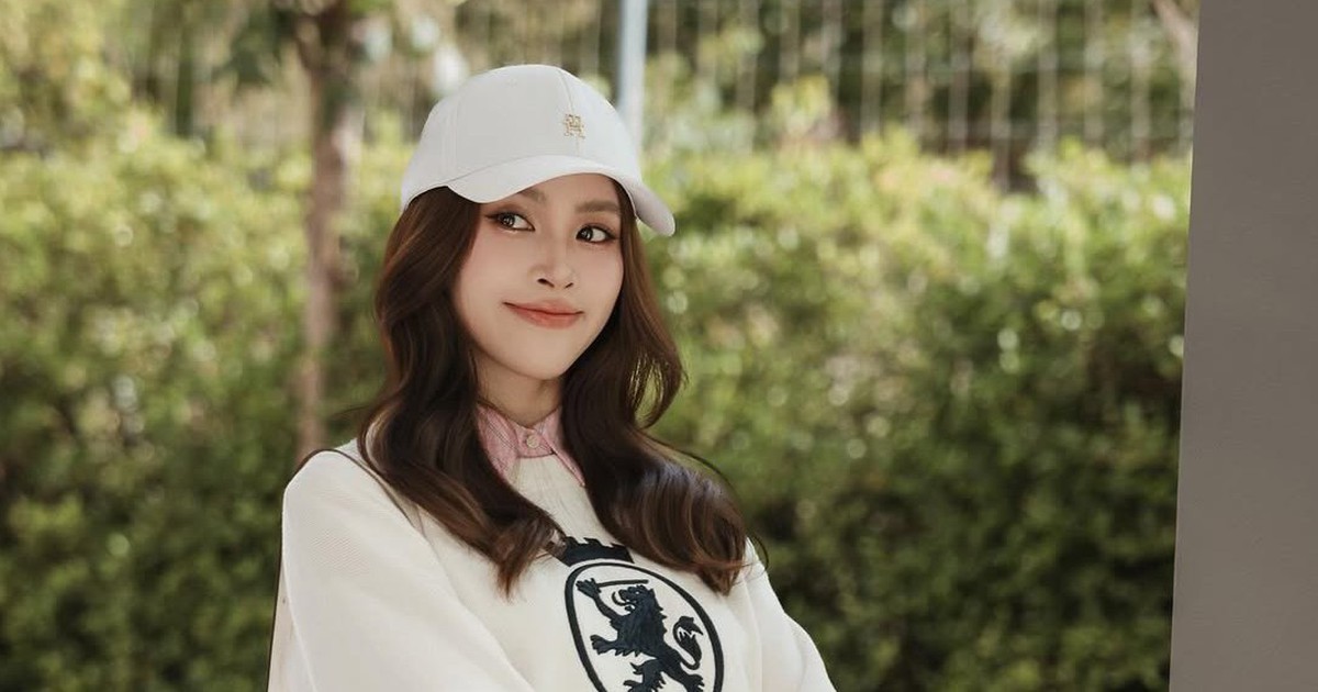 Ấm áp, cá tính khi mặc áo nỉ cùng mũ lưỡi trai