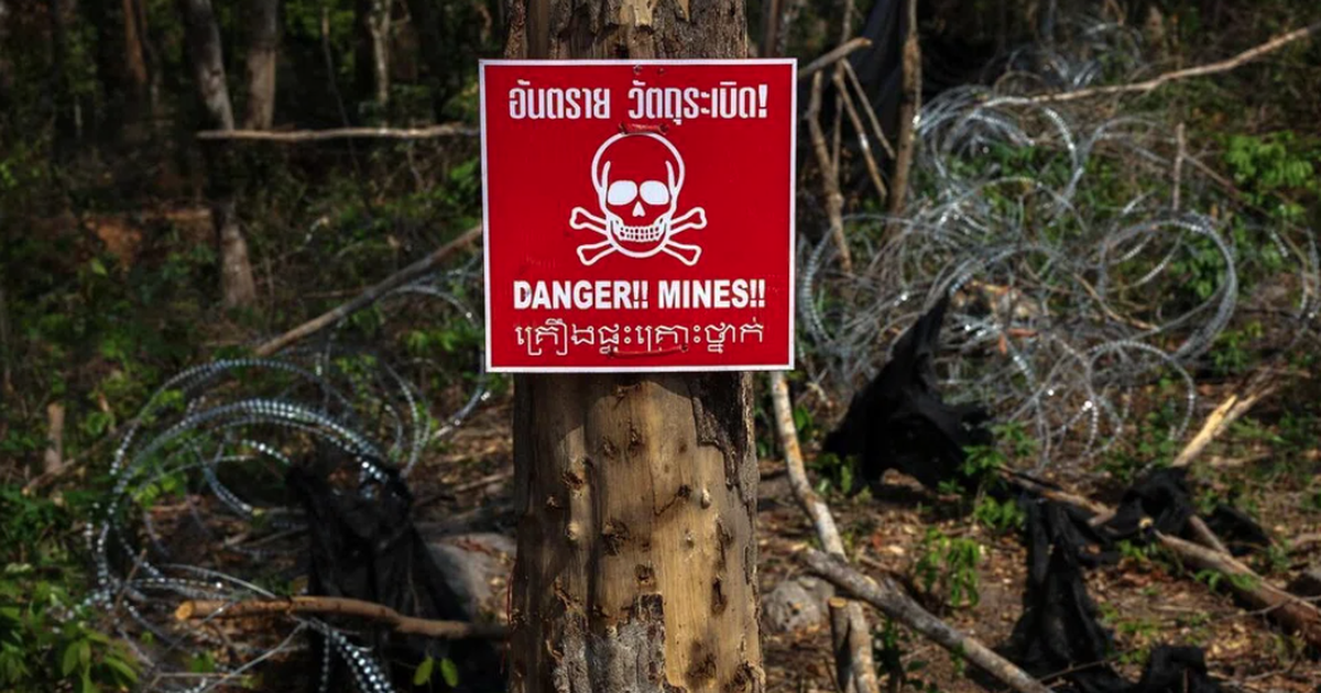 Nổ m&igrave;n ở bi&ecirc;n giới Th&aacute;i Lan - Campuchia, một binh sĩ bị thương nặng trong vụ