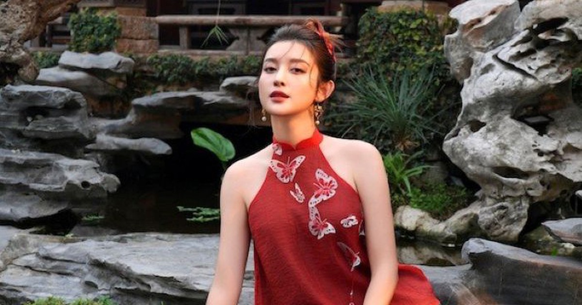 Áo cổ yếm tôn nét đẹp truyền thống, lựa chọn nổi bật mỗi dịp xuân về