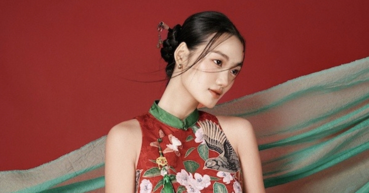 Áo gấm xuống phố, tô điểm ngày đầu năm rạng rỡ