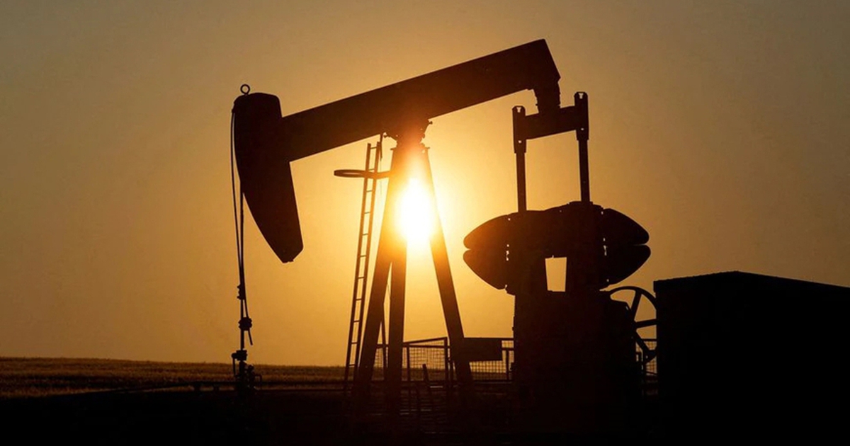 Giá xăng dầu hôm nay 14.2.2026: Xăng trong nước sẽ có đợt giảm đầu năm mới?