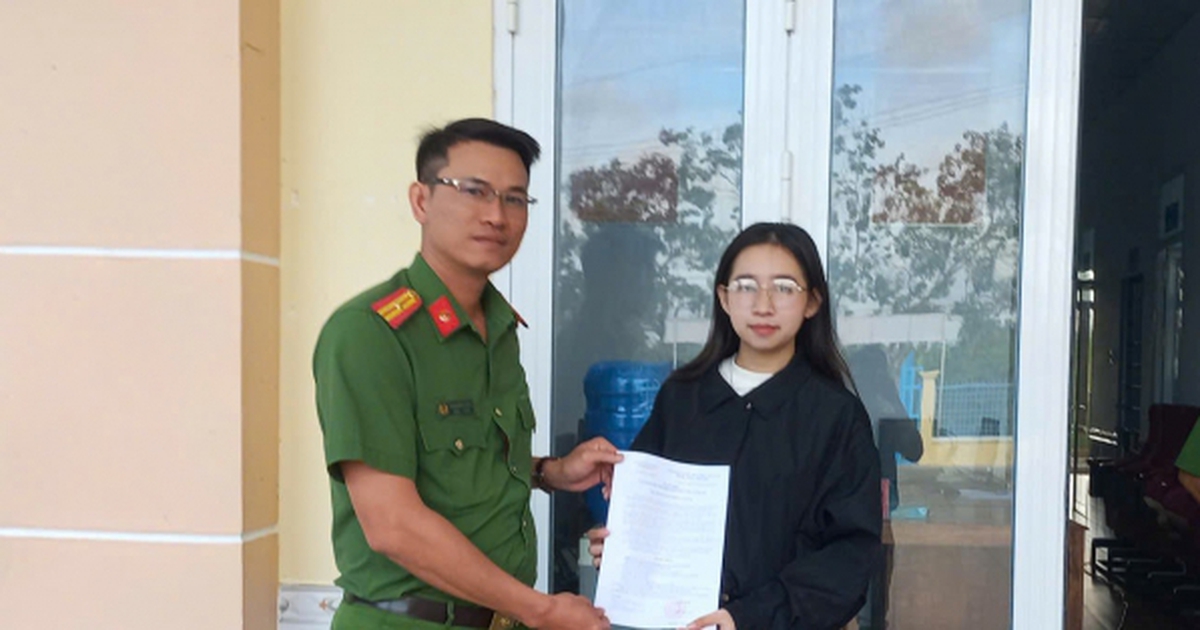 Nữ cử nhân tình nguyện nhập ngũ, mong muốn khoác áo Công an nhân dân