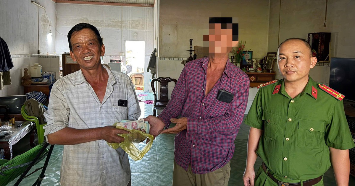 Chuyện tử tế ngày 29 tết: Trả lại 80 triệu đồng cho người bán hoa