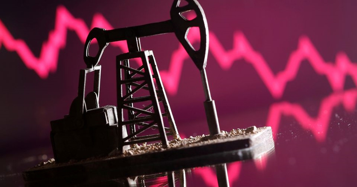 Giá xăng dầu hôm nay 17.2.2026: Thế giới bật tăng, trong nước thế nào?