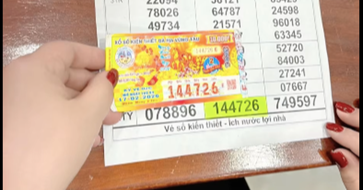 Vứt tờ vé số được lì xì, bất ngờ trúng độc đắc xổ số miền Nam