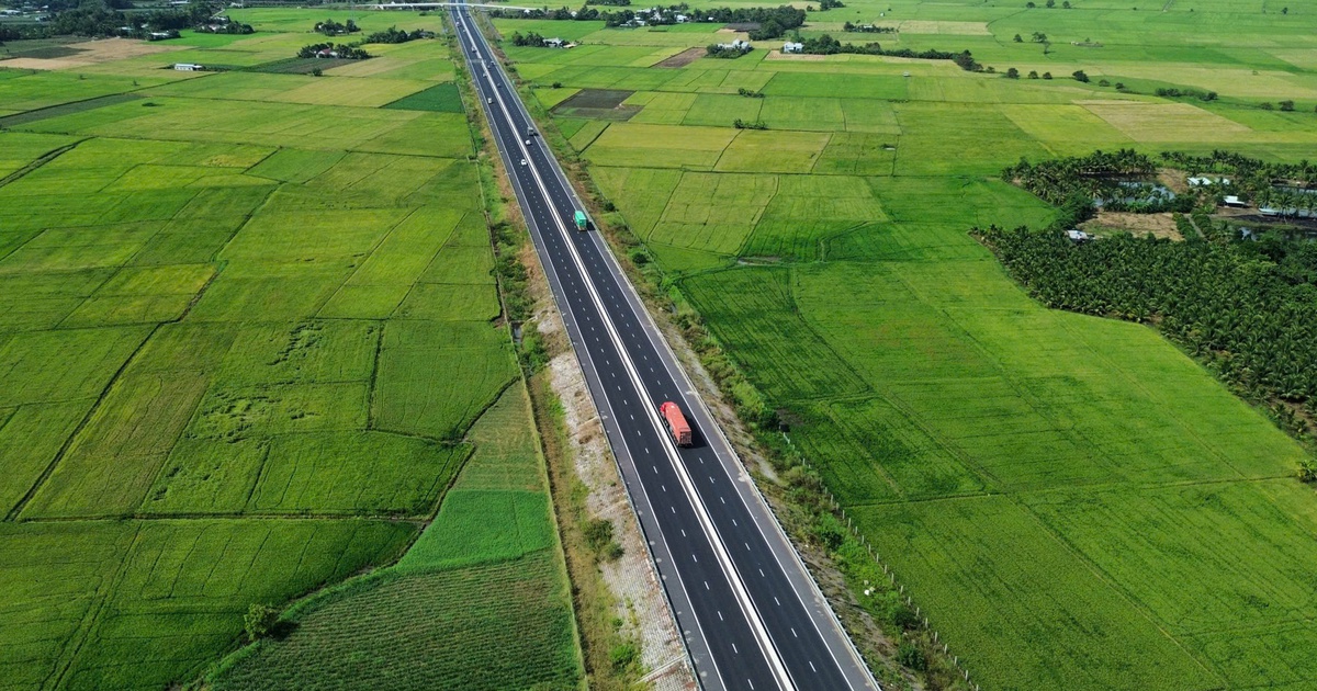 Đề xuất đầu tư hoàn chỉnh cao tốc Dầu Giây - Tân Phú