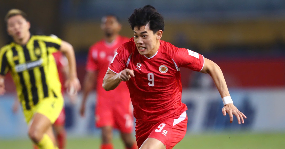 Đình Bắc 3 lần đưa bóng vào lưới đối phương, vẫn 0 bàn thắng vì...