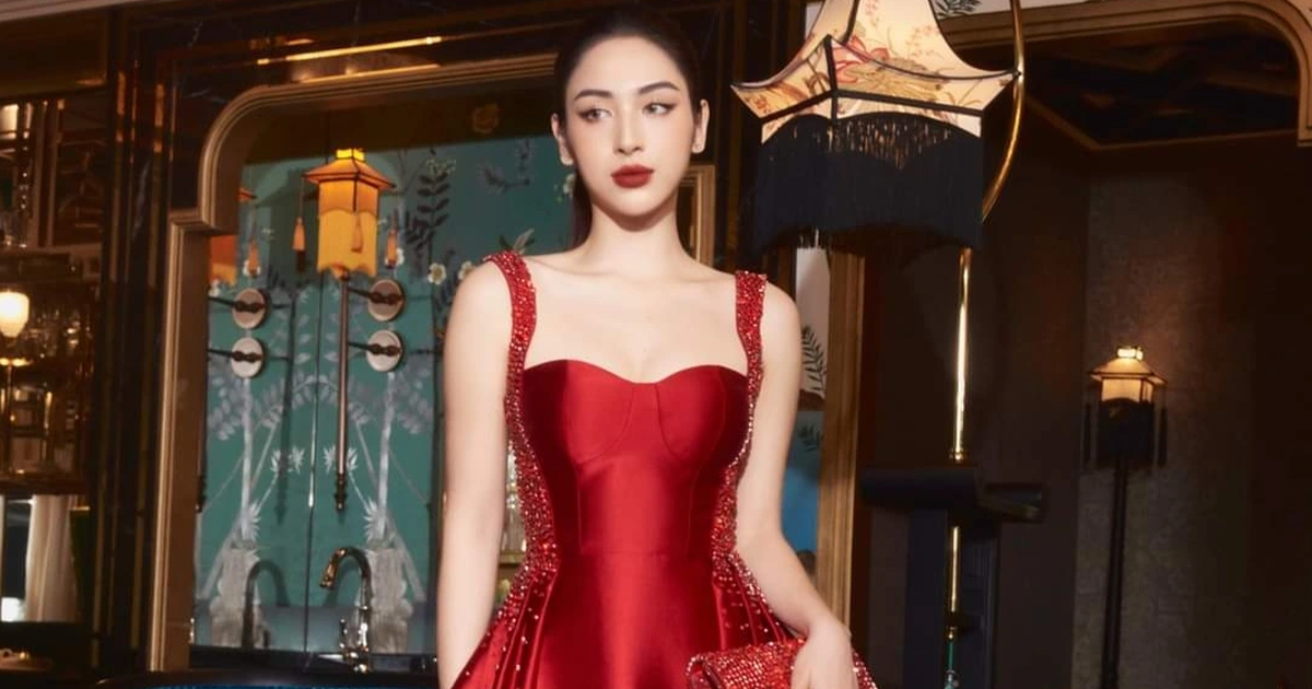 Túi clutch cầm tay, chi tiết nhỏ thay đổi diện mạo tức thì