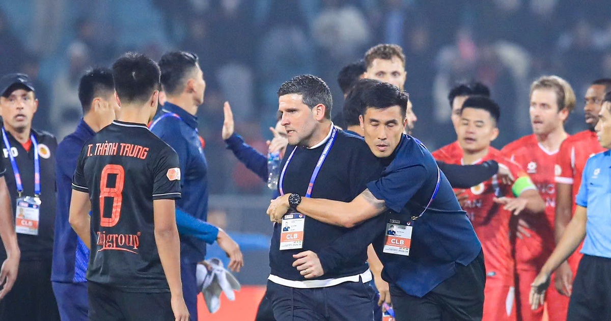 VFF chốt án phạt HLV Tây Ban Nha của Ninh Bình vì lỗi ‘mắng’ trọng tài Malaysia: Cấm 2 trận