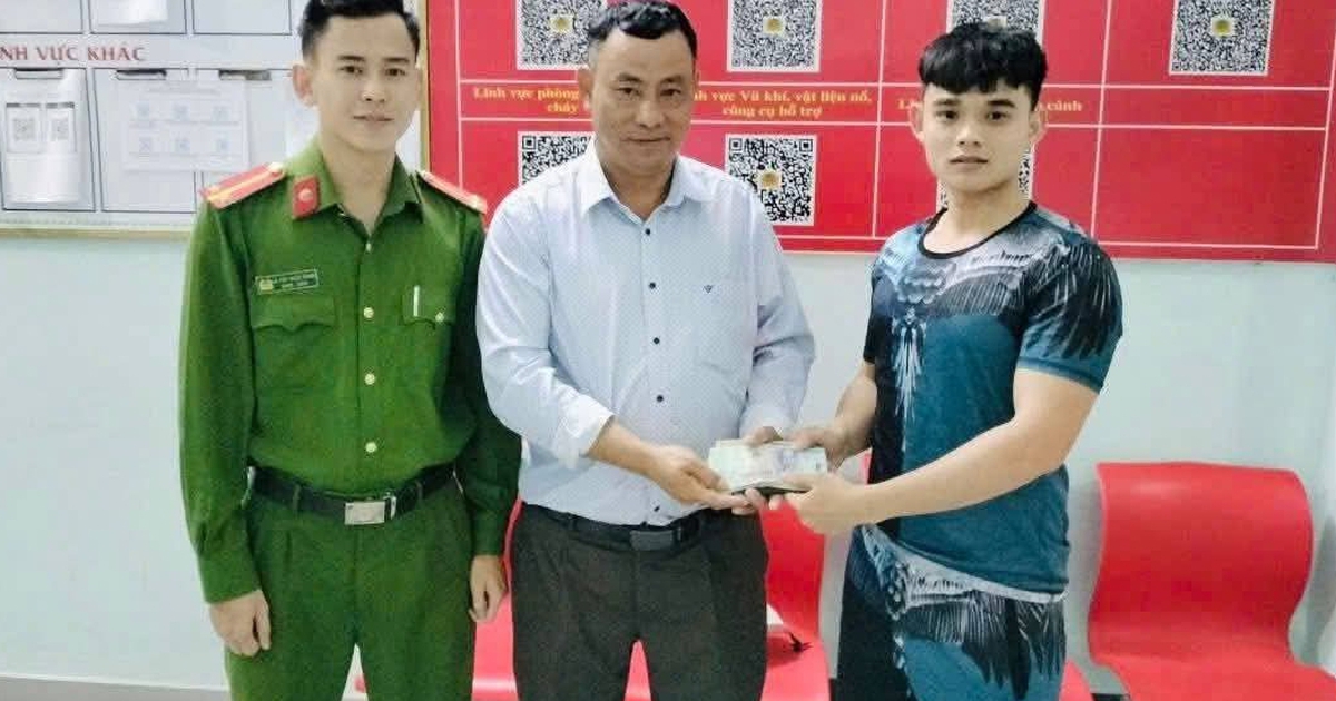 Đi chơi tết đánh rơi ví tiền, du khách bất ngờ khi được trả lại nguyên vẹn