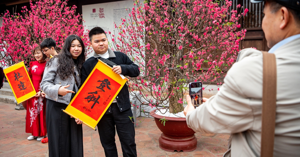 Nếp tết cũ trong nhịp sống mới ở H&agrave; Nội