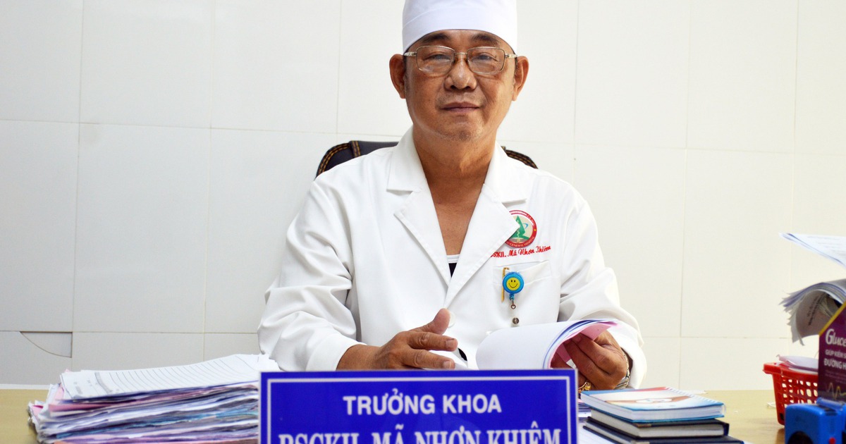 B&aacute;c sĩ giữ sự sống tuyến cuối suốt 31 năm