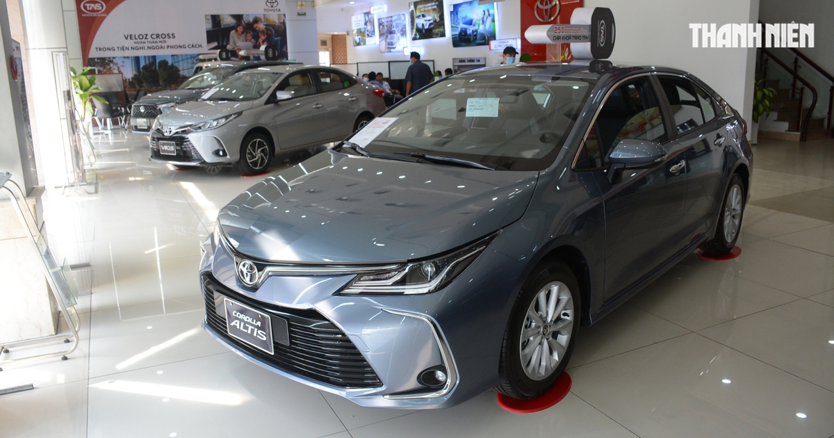 Sedan hạng C dưới 900 triệu: Người Việt chuộng Mazda3, Toyota Corolla Altis 'ế' nhất