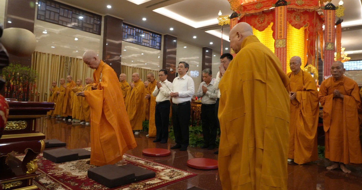 Khai đàn Pháp hội Dược Sư cầu quốc thái dân an tại Việt Nam Quốc Tự