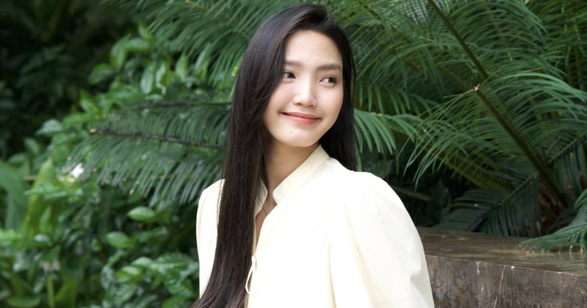 Nhan sắc diễn viên 18 tuổi cao 1,75m vào vai con gái Trường Giang trong phim tết