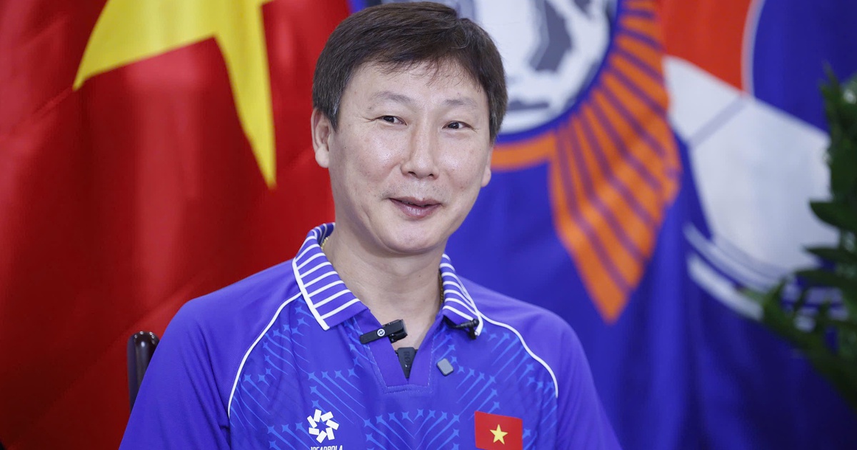HLV Kim Sang-sik tạm chia tay đội tuyển Việt Nam sau AFF Cup?