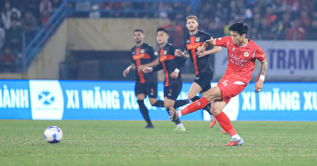 Văn Hậu lập siêu phẩm giúp đội Công an Hà Nội ngược dòng đánh bại CLB Thanh Hóa