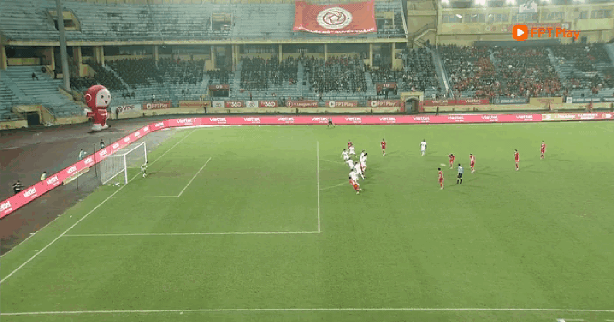 CLB Nam Định phơi áo trước Thể Công Viettel: Xuân Son đua trụ hạng