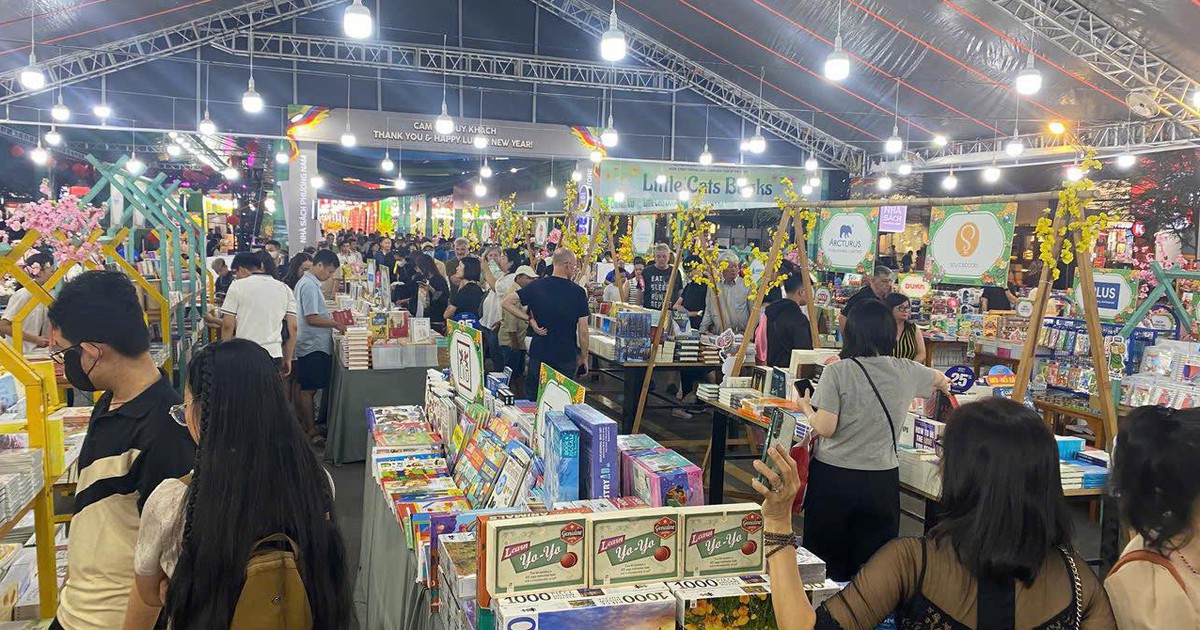 Lễ hội Đường sách Tết Bính Ngọ thu hút hơn 1 triệu lượt khách tham quan