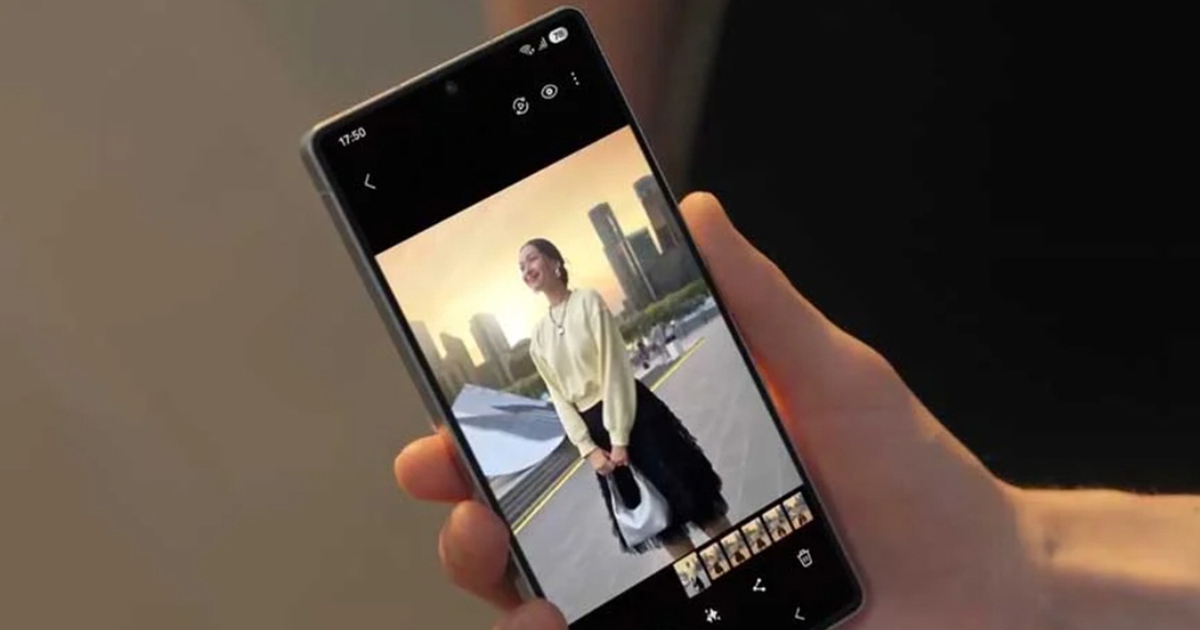 Samsung tung video 15 giây 'đá xoáy' Apple trước ngày ra mắt Galaxy S26