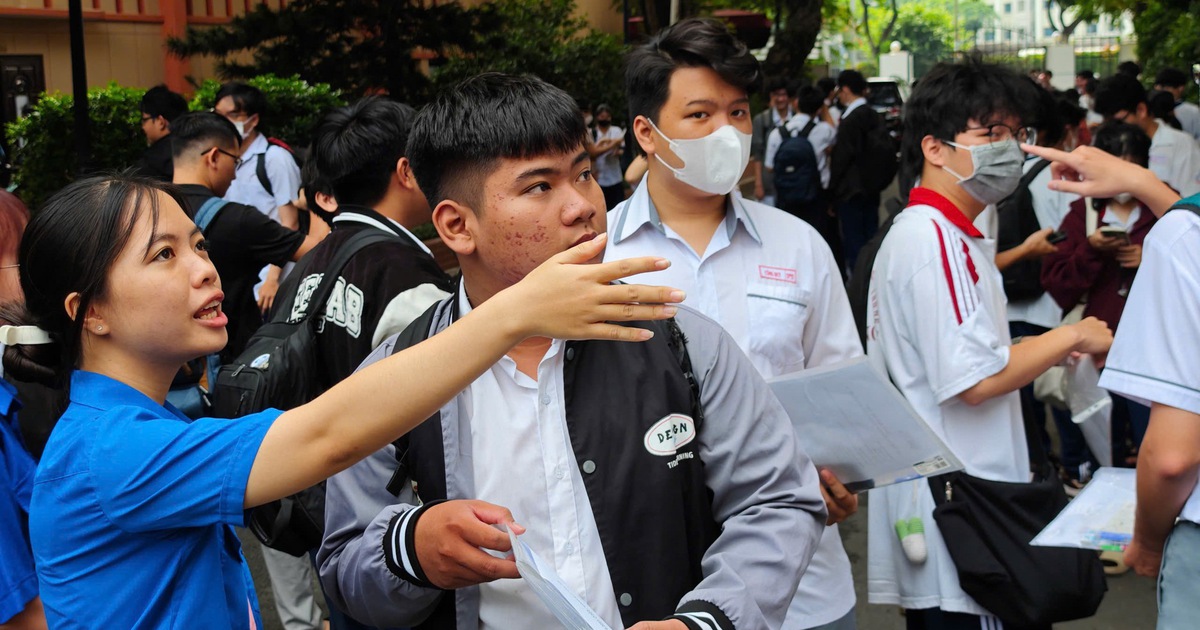 Thi đ&aacute;nh gi&aacute; năng lực: Th&iacute; sinh kh&oacute; khăn được miễn giảm 50-100% lệ ph&iacute;