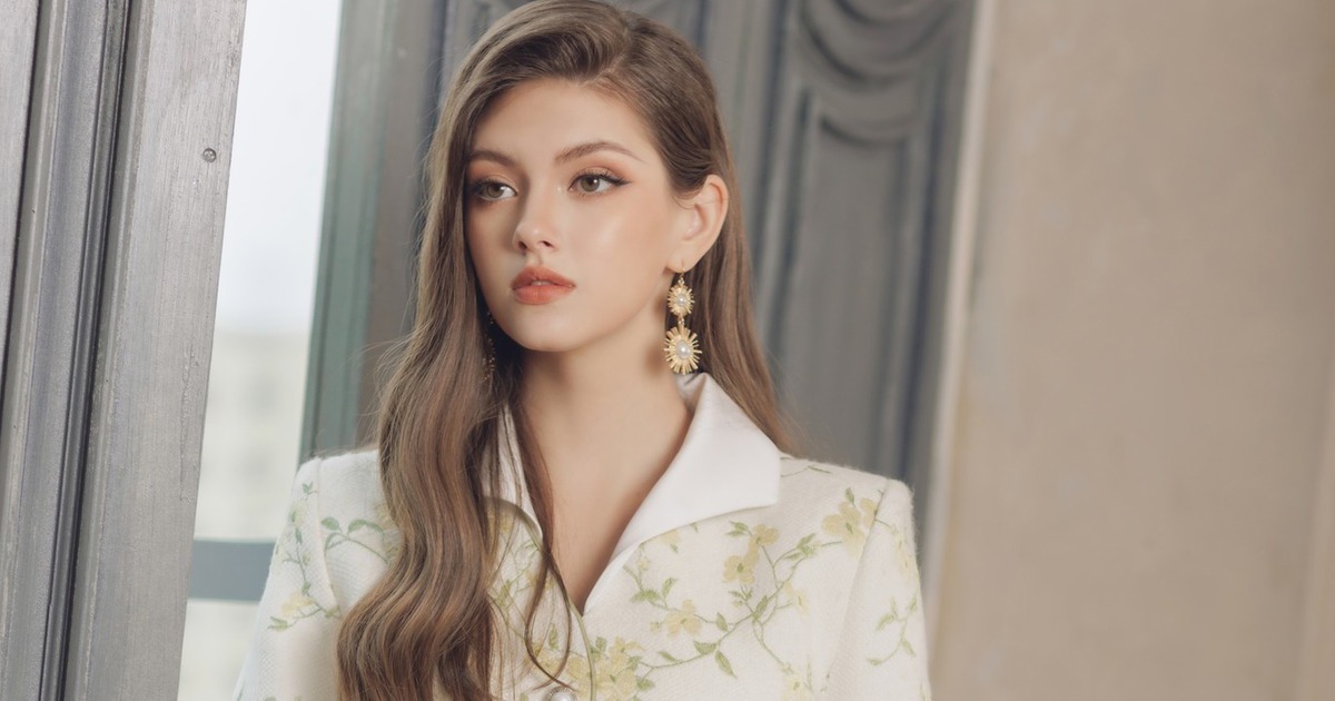 Những mẫu váy dáng dài sang trọng, thanh lịch dành cho mùa xuân