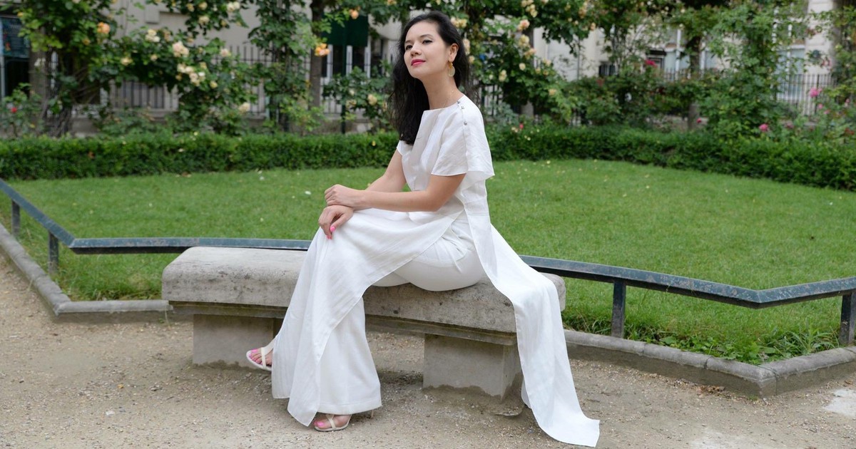 Mẫu áo dài cách tân nào 'đắt hàng' dịp du xuân?