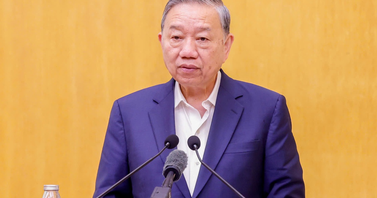 Tổng Bí thư dự hội nghị tiếp xúc giữa cử tri với người ứng cử đại biểu Quốc hội