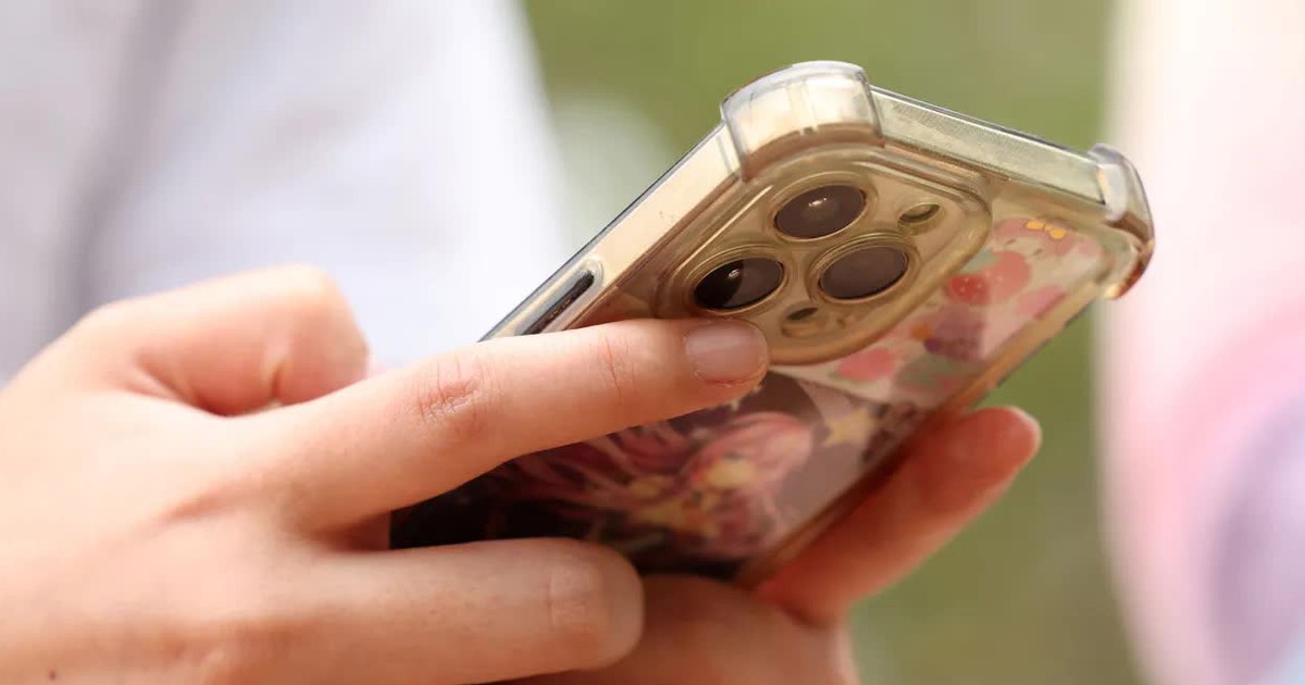 Giá smartphone tăng mạnh, ốp lưng đang trở thành phụ kiện cấp thiết