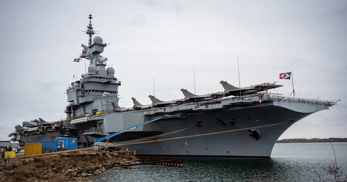 Thụy Điển đối phó drone 'nghi của Nga' gần tàu sân bay Pháp