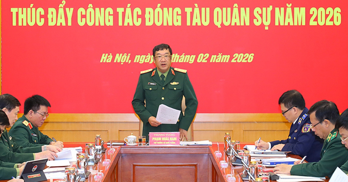 Bộ Quốc phòng yêu cầu rút ngắn thời gian thi công đóng tàu quân sự