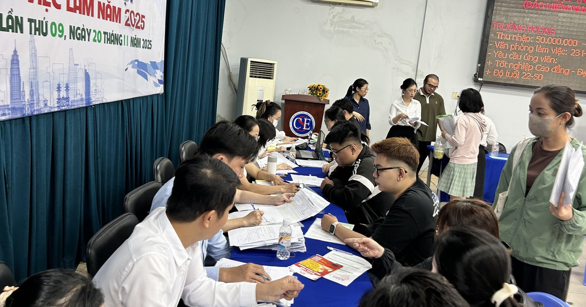 Diễn đàn 'Người trẻ mong gì từ đại biểu?': Mong những chính sách chạm đến đời sống