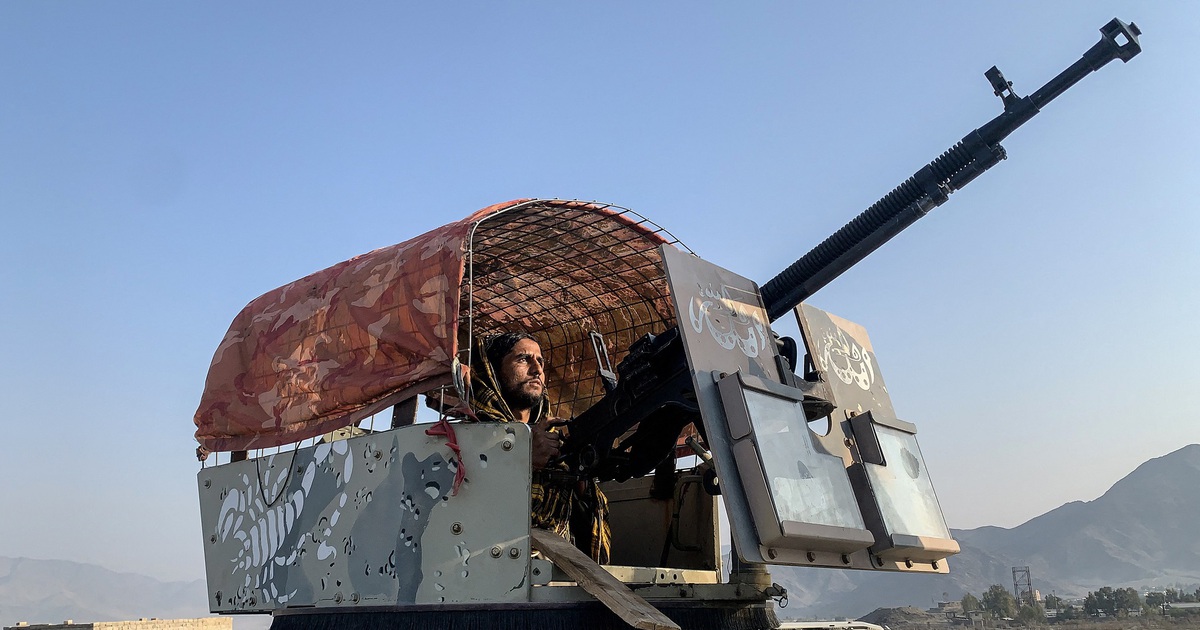 Afghanistan nói bắn hạ chiến đấu cơ Pakistan, gần 400 người đã chết do xung đột