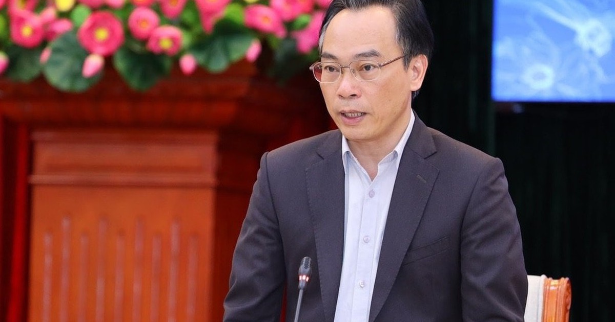 Ông Hoàng Minh Sơn được giao quyền Bộ trưởng Bộ GD-ĐT