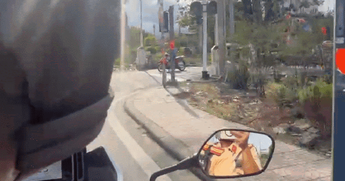 Sau vụ tai nạn nghiêm trọng, TP.HCM siết xử lý tài xế dừng xe sát đường sắt