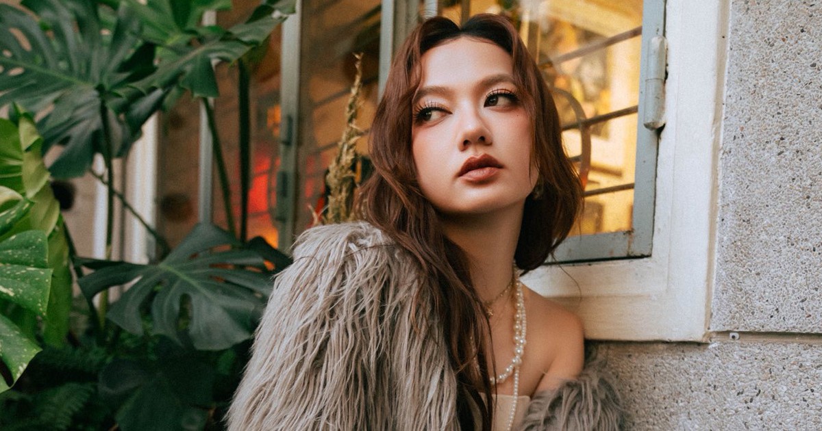 Cuộc sống của 'bé' Xuân Nghi trước khi được bạn trai cầu hôn