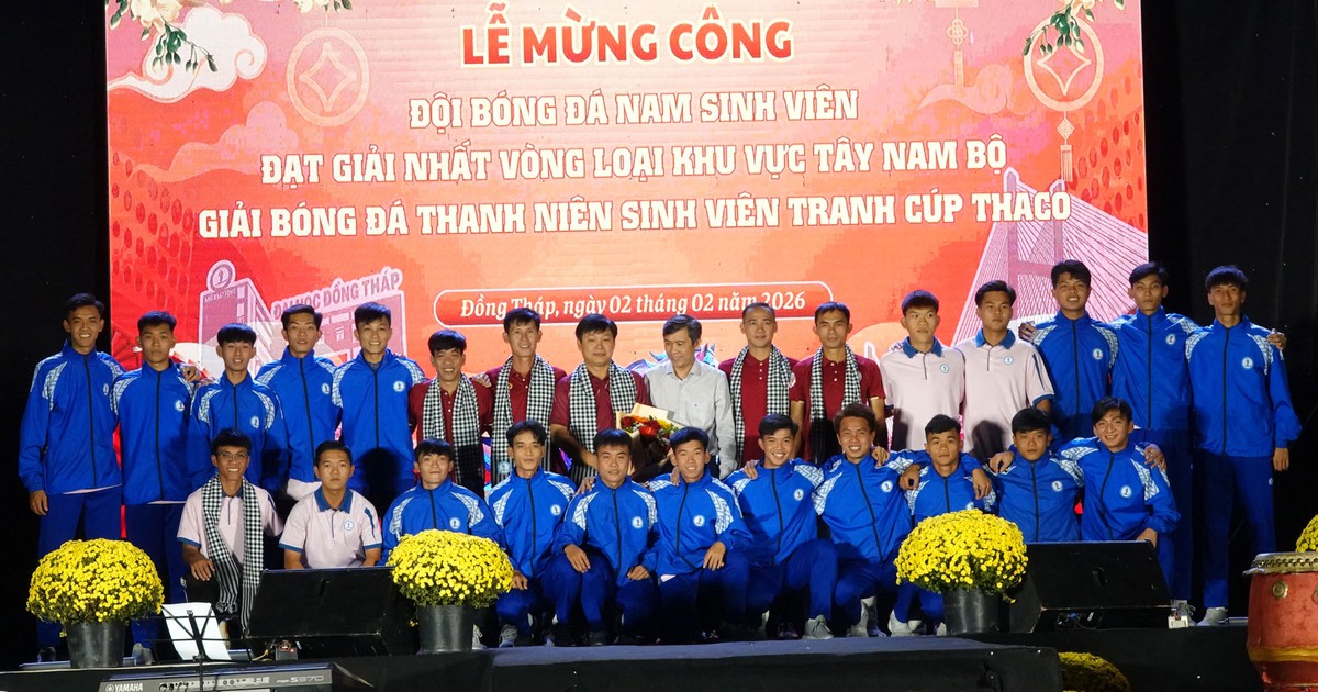 Trường ĐH Đồng Tháp vinh danh đội bóng giành vé vào VCK TNSV THACO Cup 2026