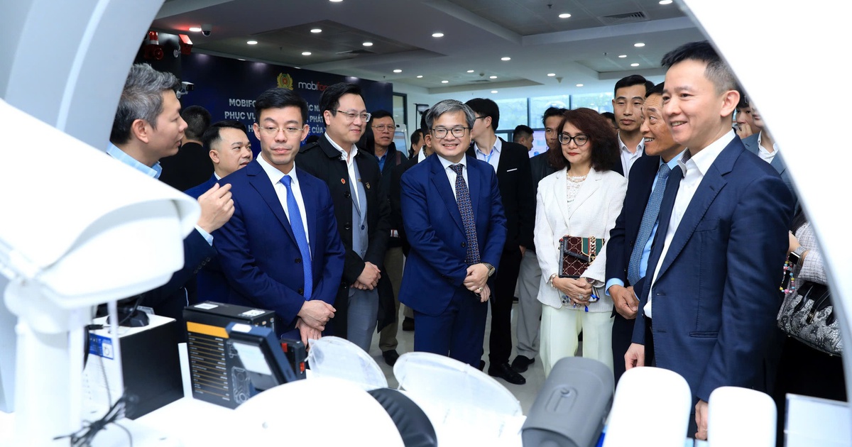 'Hà Nội chuyển đổi số để phát triển, không phải vì phong trào'