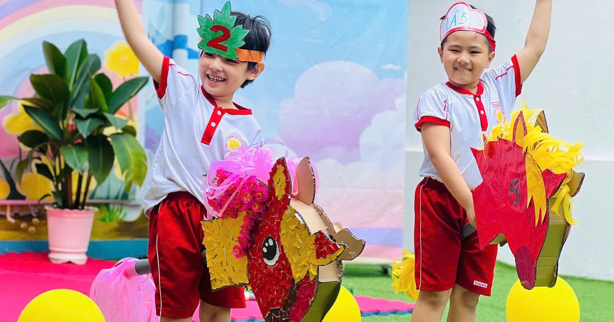 Độc đáo hội thi 'đua ngựa' trong trường học TP.HCM