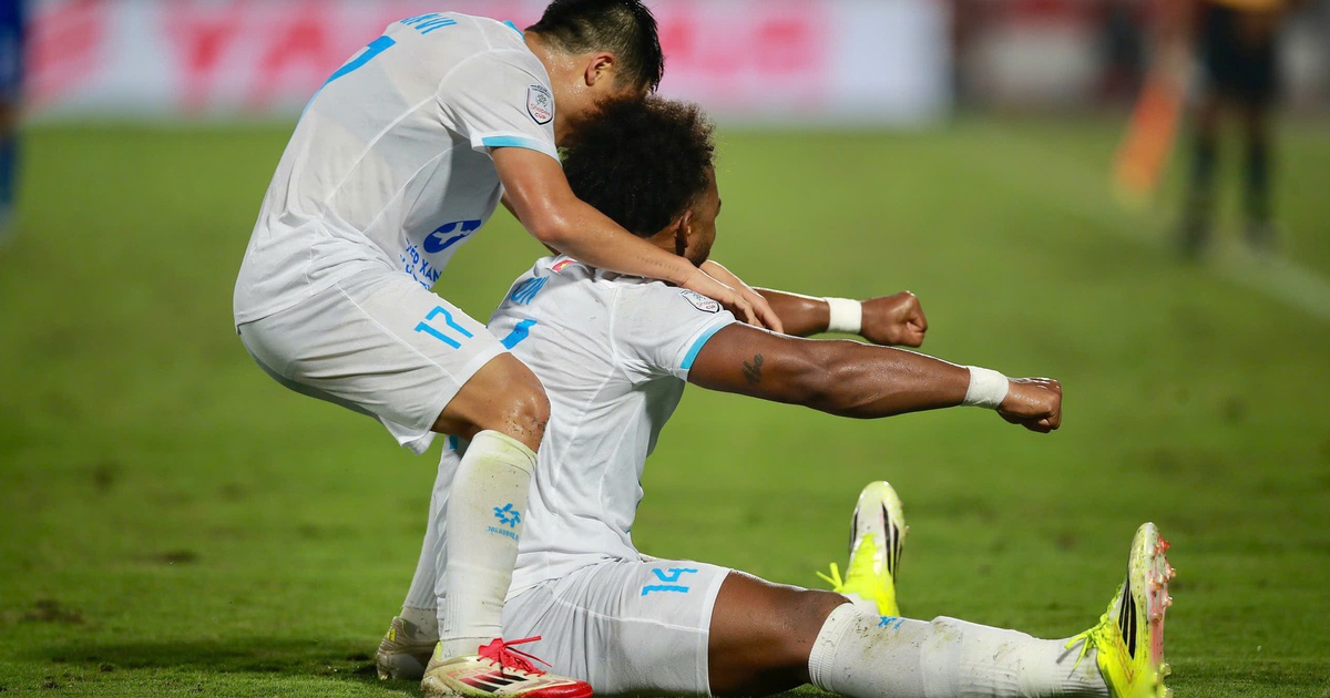 CLB Nam Định và Xuân Son quyết đánh bại đối thủ Malaysia có 3 cầu thủ nhập tịch 'lậu'