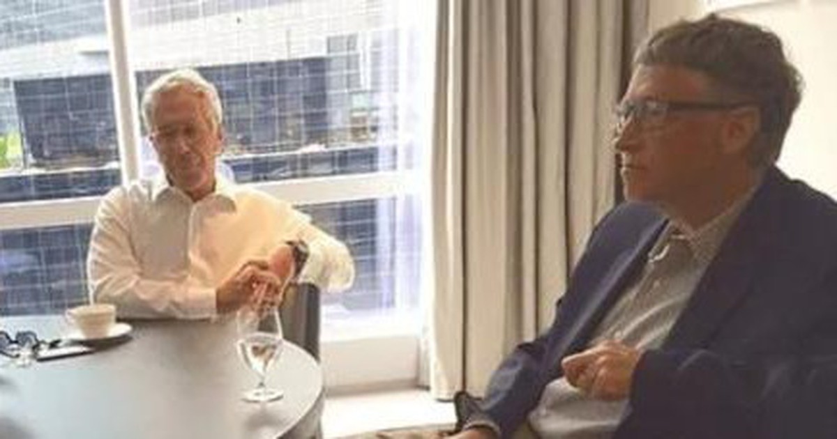 Tỉ ph&uacute; Bill Gates hối hận về thời gian quen biết &ocirc;ng Jeffrey Epstein