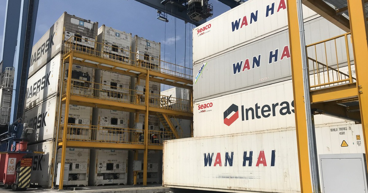 Hỏa tốc: Chỉ đạo thông quan các lô hàng thực phẩm tồn đọng