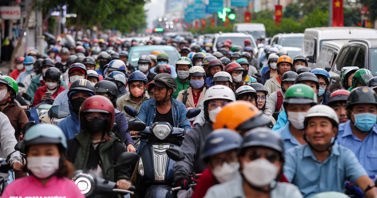 Cửa ngõ sân bay Tân Sơn Nhất giáp tết: Kẹt xe 'ngộp thở' đường Cộng Hòa, Trường Chinh