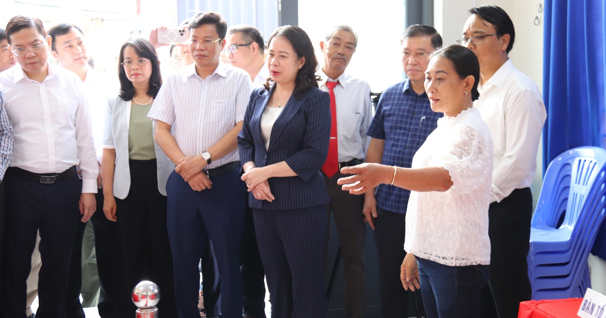 Phó chủ tịch nước Võ Thị Ánh Xuân kiểm tra công tác bầu cử tại Lâm Đồng