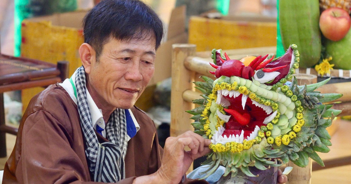 Độc lạ những tác phẩm nghệ thuật tỉa từ trái cây