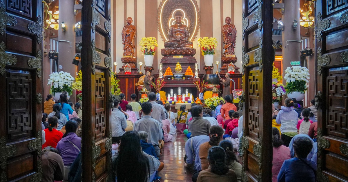 Rằm th&aacute;ng gi&ecirc;ng 2026 l&agrave; ng&agrave;y n&agrave;o, v&igrave; sao l&agrave; rằm quan trọng của người Việt?