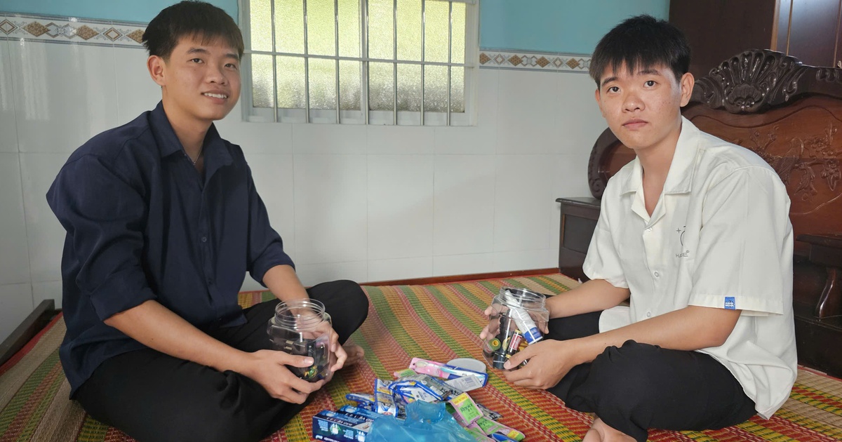 Cặp song sinh gây chú ý mùa tuyển quân 2026: Cùng viết đơn tình nguyện nhập ngũ