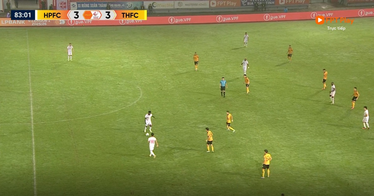 Thanh Hóa quá kiên cường, rượt đuổi tỷ số kịch tính: Hòa Hải Phòng 3-3, Rimario chói sáng