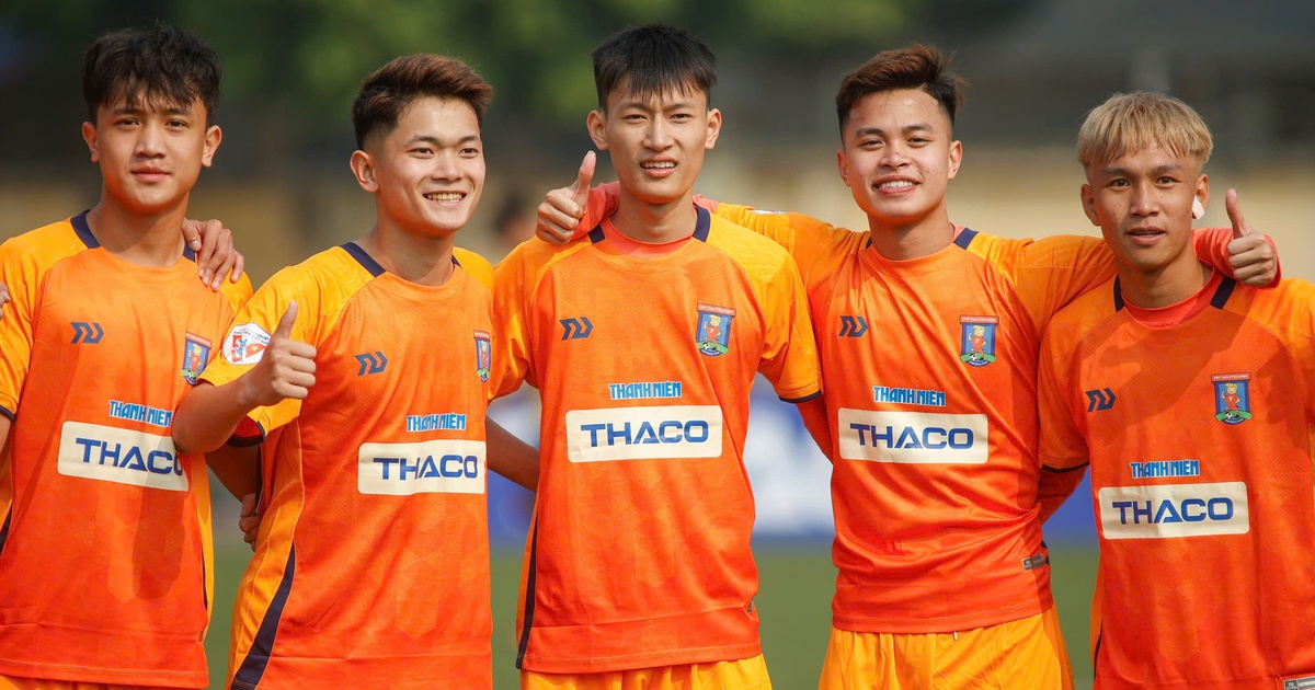 Trường CĐ FPT Polytechnic: Thầy trò HLV Đông Triều quyết chiến cho giấc mơ 'vàng'