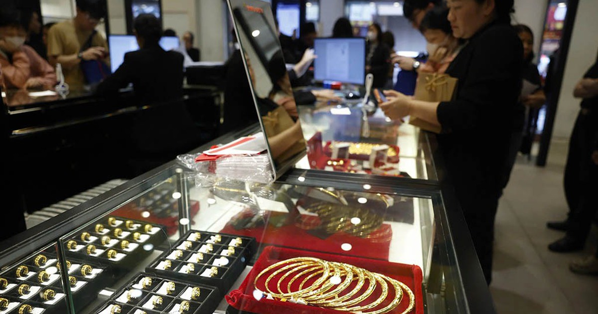 Giá vàng dự báo tăng mạnh